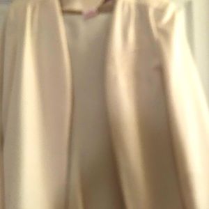 Graff two pieces jacket w pants In cream sze 10